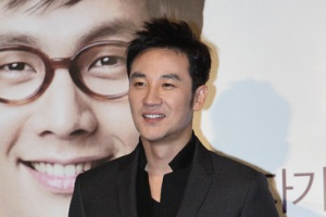 시라노;연예조작단 작전리더 병훈역의 '엄태웅'