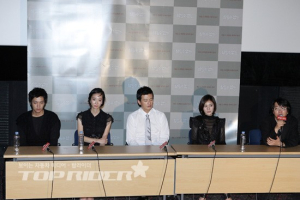 가식 제로 그녀들의 시크릿한 로맨스 '참을 수 없는'
