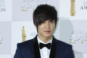 '이민호' 여심을 뒤흔드는 부드러운 미소