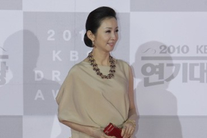 '전인화' 시간이 지나도 여전히 우아한 미소