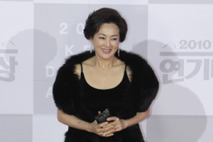 '이보희' 여자 조연상 수상