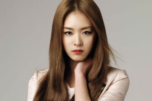 이연희, 캐주얼하고 트렌디한 여성미 발산