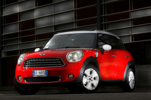 MINI 컨트리맨, IIHS 선정 ‘최고 안전한 차량’