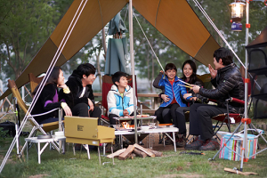 '다함께 1박2일' 아웃도어 열풍에 주말 가족캠핑족 뜬다!