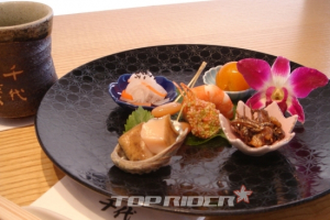 [Car&Taste] 일본의 새해 음식 ‘오세치 요리”