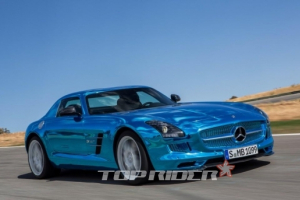 벤츠 SLS AMG ED 주행 영상…'침묵의 습격자'