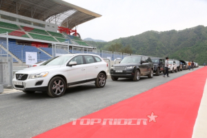 [카테스트] 싼타페, 쏘렌토R에 압승…잘 팔리는 이유 있었네