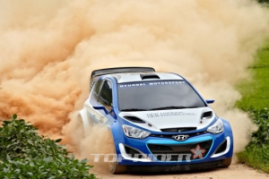 현대차 i20 WRC 랠리카...300마력의 괴물
