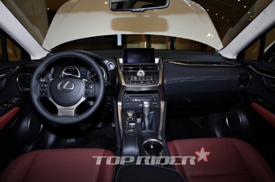 [포토] 렉서스 컴팩트 크로스오버 SUV, NX300h(실내)