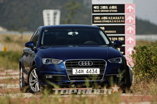 [시승기] 장거리 주행 시 20km/l 이상 연비는 기본 아우디 A3