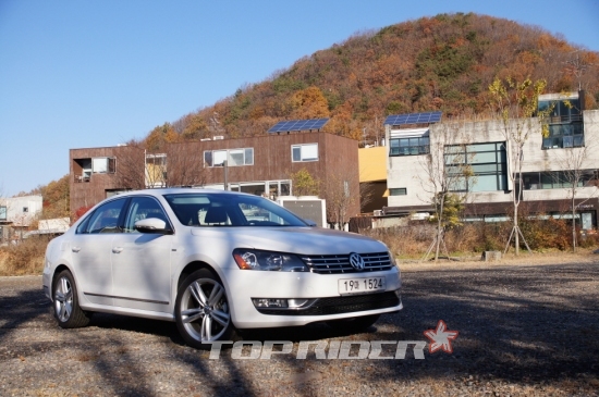 [시승기] 세계 10대 엔진을 탑재한 파사트 1.8 TSI
