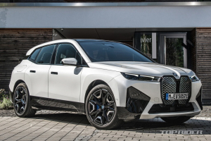 BMW iX 플래그십 전기차 가격부터 공개, 1억2250만원부터