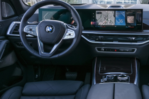 BMW X5 부분변경 일부 선공개, 날렵하게 멋있어졌다