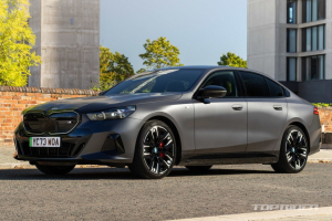 BMW 5시리즈 전기차 국내 주행거리 459km로 증가, 왜?