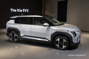 EV3 실차 살펴보니, 셀토스 크기에 고급감은 앞선다