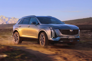 캐딜락 XT5 풀체인지 공개, 외관 디자인 환골탈태